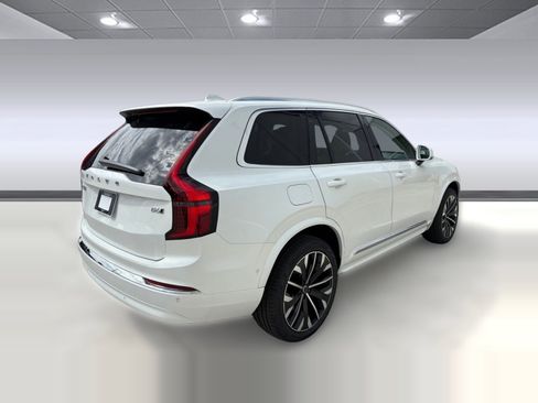 New 2026 Volvo XC90 B6 Ultra image 9