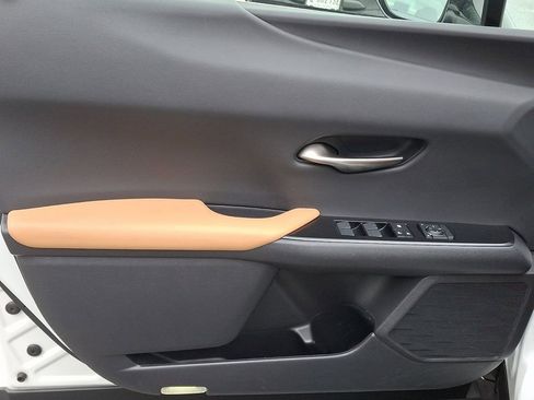 Used 2023 Lexus UX 250h AWD w/ Premium Package image 13