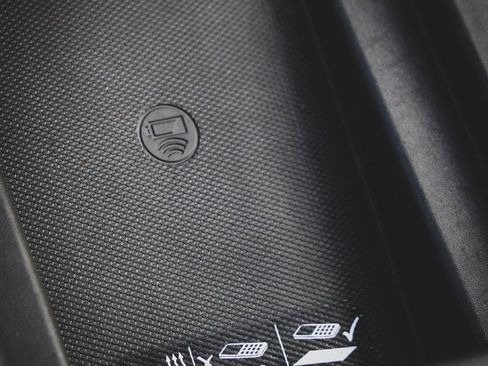 Used 2020 GMC Sierra 1500 SLT w/ SLT Premium Plus Package image 13