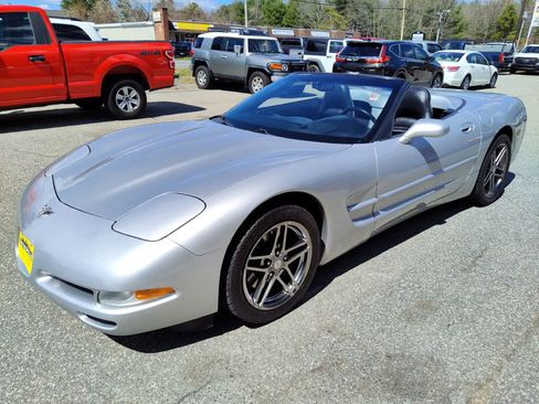 Used 2003 Chevrolet Corvette Convertible w/ Preferred Equipment Group1 image 4