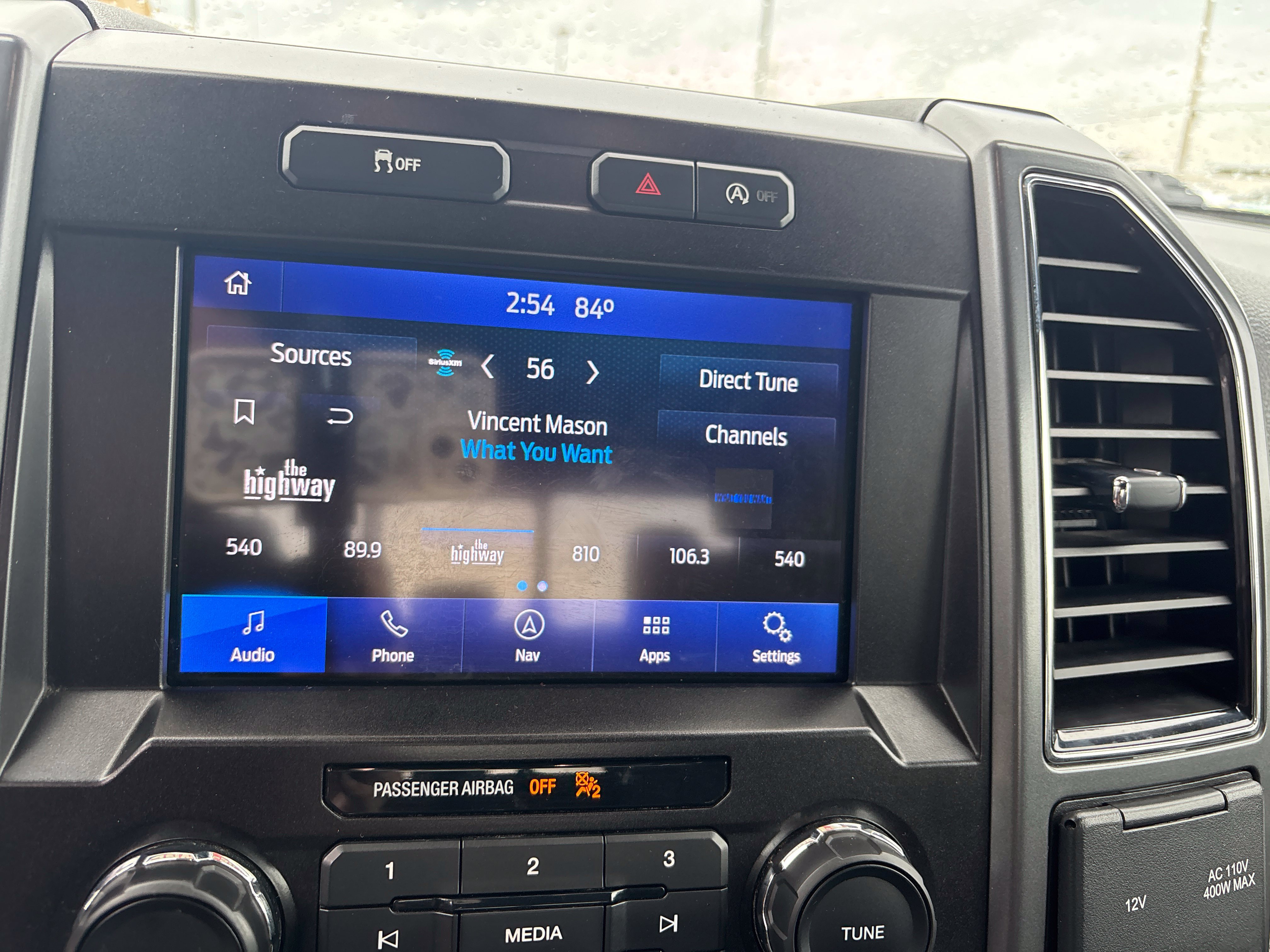 Used 2020 Ford F150 XLT w/ Equipment Group 302A Luxury AWD/4WD image 33