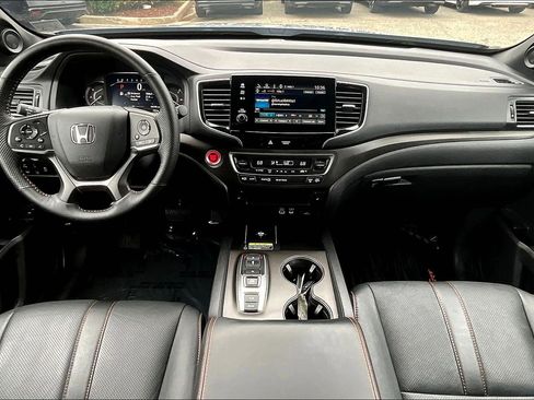 Used 2025 Honda Passport TrailSport image 15
