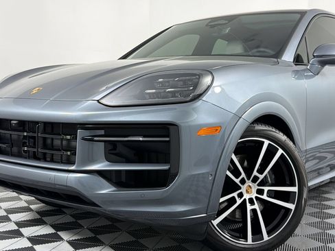 Certified 2026 Porsche Cayenne Coupe AWD/4WD image 24