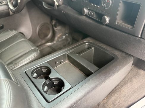 Used 2008 GMC Sierra 2500 SLE w/ SLE2 Preferred Package AWD/4WD image 24