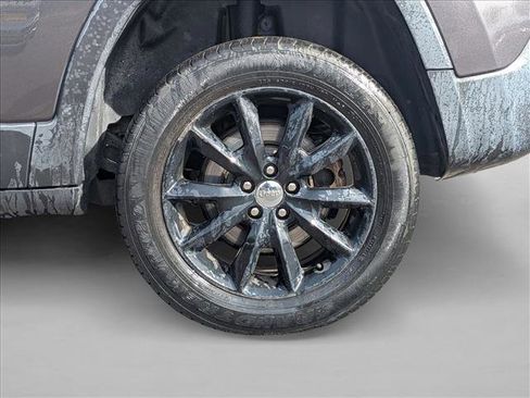 Used 2014 Jeep Cherokee Altitude w/ Comfort/Convenience Group image 9