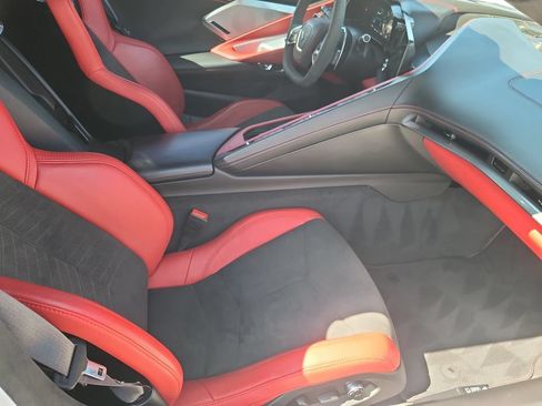 Used 2023 Chevrolet Corvette Stingray Premium Cpe w/ Z51 Performance Package RWD image 21