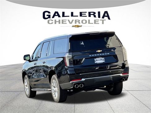 New 2026 Chevrolet Suburban Premier image 5