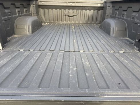 Used 2025 Chevrolet Silverado 1500 LT image 21