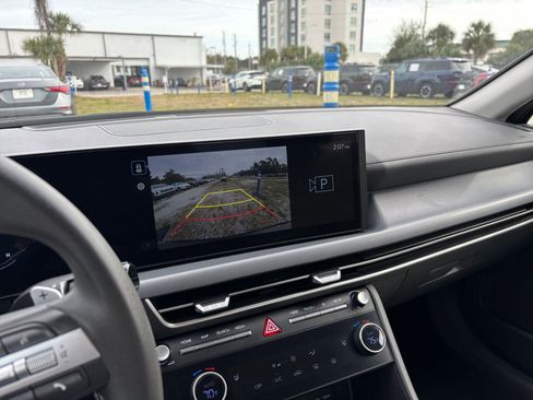 Used 2025 Hyundai Sonata SEL image 17