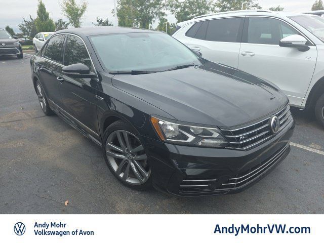 Used 2018 Volkswagen Passat 2.0T R-Line FWD image 1