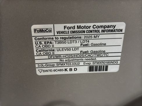 Used 2025 Ford Explorer ST image 42