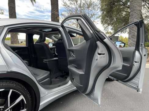 Used 2023 Toyota Prius Prime Premium FWD image 42