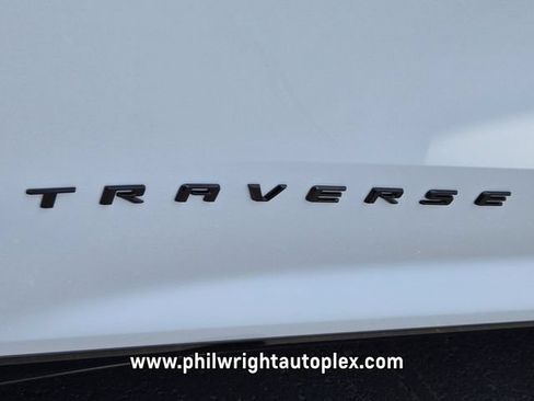 New 2026 Chevrolet Traverse RS w/ LPO, Floor Liner Package FWD image 16