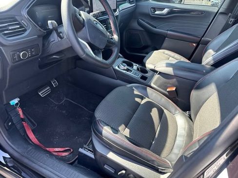 Used 2023 Ford Escape ST-Line w/ Tech Pack #1 AWD/4WD image 8