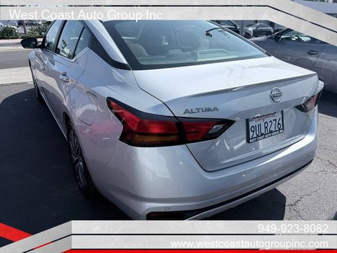 Used 2025 Nissan Altima 2.5 SV FWD image 4