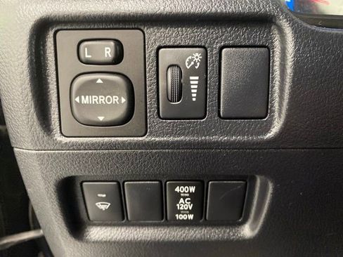 Used 2019 Toyota 4Runner TRD Off-Road Premium AWD/4WD image 16