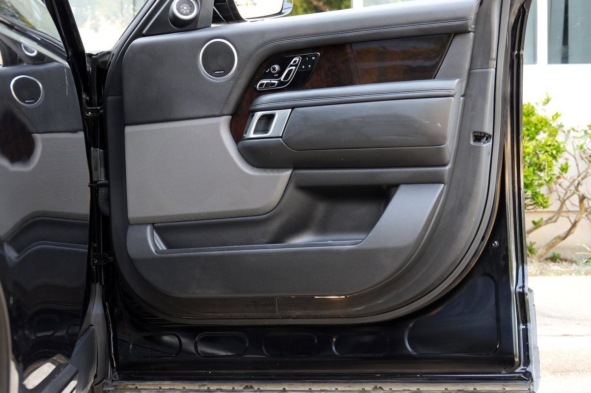 Used 2020 Land Rover Range Rover HSE AWD/4WD image 39