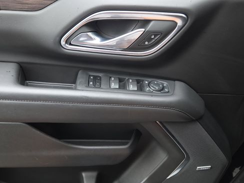 Used 2023 Chevrolet Tahoe Z71 w/ Luxury Package image 28