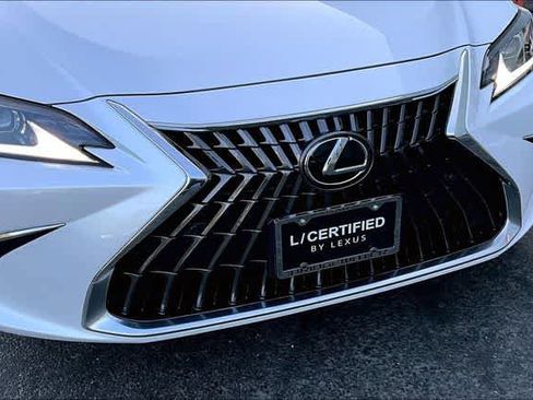 Used 2025 Lexus ES 350 w/ Premium Package FWD image 33