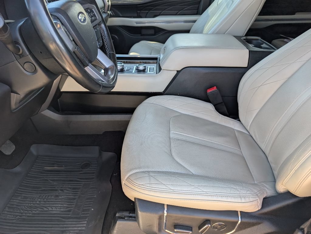 Used 2020 Ford Expedition Max Platinum AWD/4WD image 8