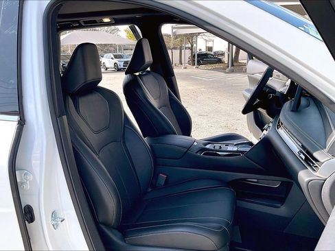 Certified 2025 INFINITI QX60 Luxe w/ Black Edition image 12