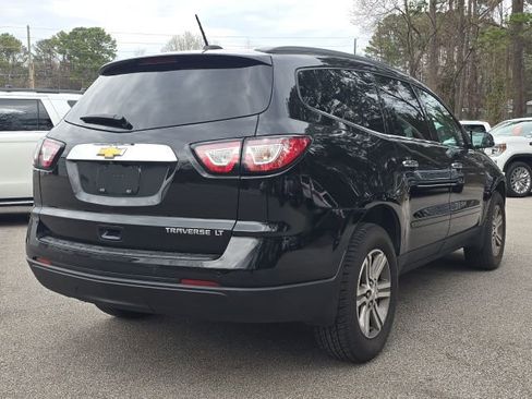 Used 2016 Chevrolet Traverse LT image 6