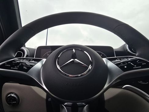 New 2026 Mercedes-Benz GLC 300 4MATIC image 28