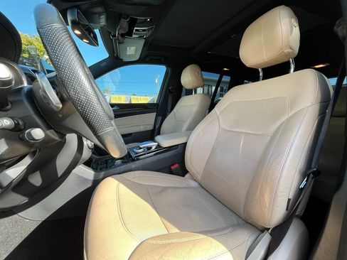 Used 2019 Mercedes-Benz GLS 450 4MATIC image 13