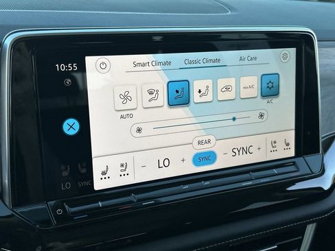 New 2026 Volkswagen Atlas SE FWD image 24