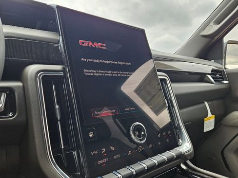 New 2026 GMC Yukon Elevation image 15