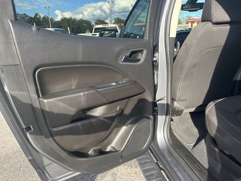 Used 2022 Chevrolet Colorado LT w/ LT Convenience Package image 30