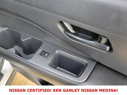 Certified 2025 Nissan Pathfinder SV image 51