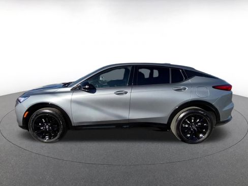 Used 2025 Buick Envista Sport Touring image 9