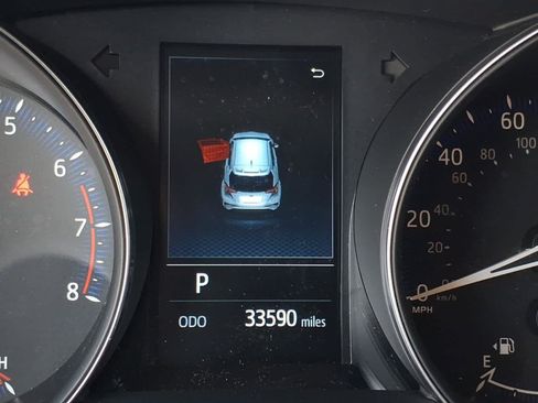 Used 2022 Toyota C-HR Limited FWD image 37