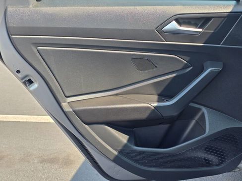 Used 2024 Volkswagen Jetta SE image 35