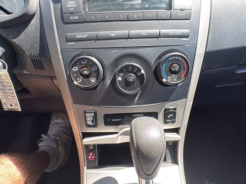 Used 2010 Toyota Corolla S FWD image 23
