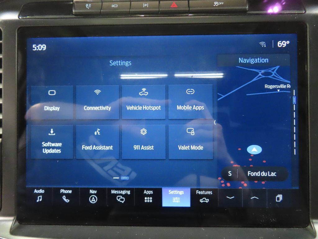 Used 2024 Ford F150 Lariat w/ Equipment Group 502A High AWD/4WD image 28