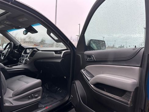 Used 2019 Chevrolet Tahoe LT image 11