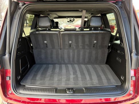 Used 2024 Jeep Wagoneer Series II image 7