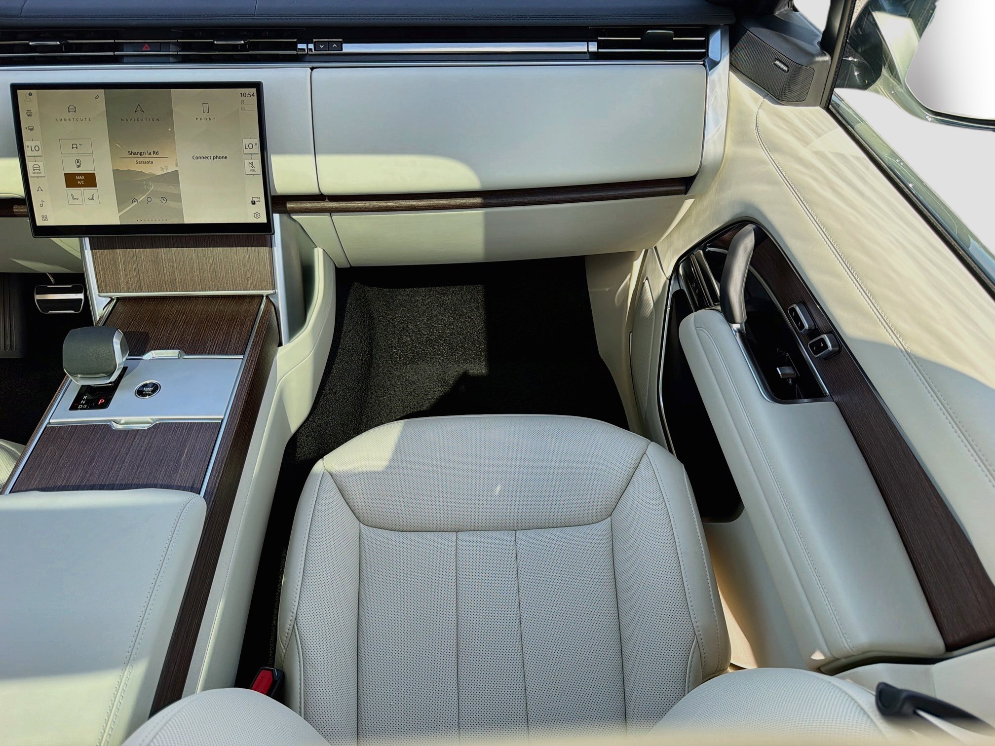 New 2026 Land Rover Range Rover SE AWD/4WD image 19