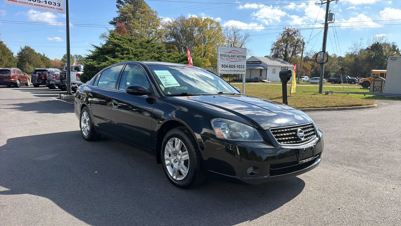 Used 2005 Nissan Altima 2.5 S w/ (S02) Side Airbags Pkg FWD image 9