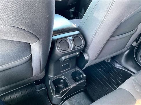 Used 2022 Jeep Gladiator Sport AWD/4WD image 26