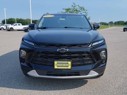 Used 2024 Chevrolet Blazer LT w/ Convenience Package AWD/4WD image 2