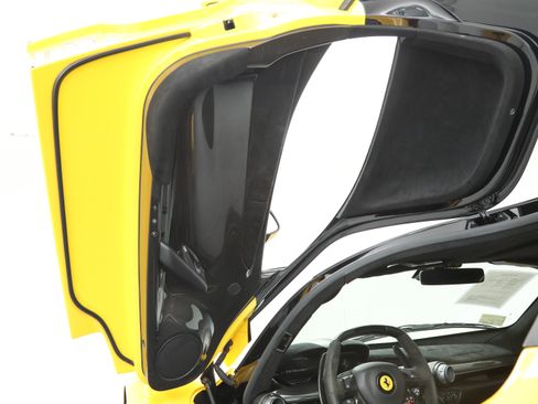 Used 2014 Ferrari LaFerrari image 34
