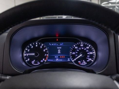 Used 2025 Nissan Frontier SV w/ SV Convenience Package image 12