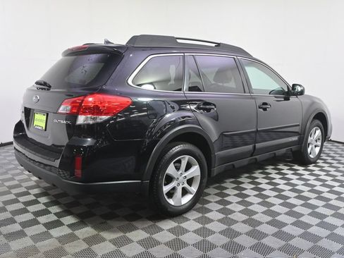 Used 2014 Subaru Outback 2.5i Premium w/ Moonroof Package AWD/4WD image 7