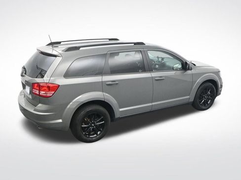 Used 2020 Dodge Journey SE w/ SE Popular Equipment Group image 28