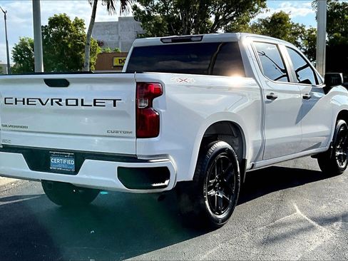Used 2022 Chevrolet Silverado 1500 Custom image 4