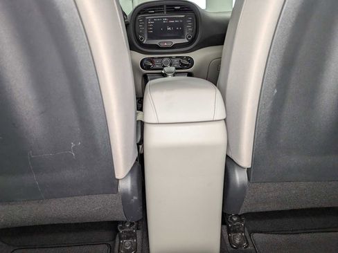 Certified 2023 Kia Soul LX image 21