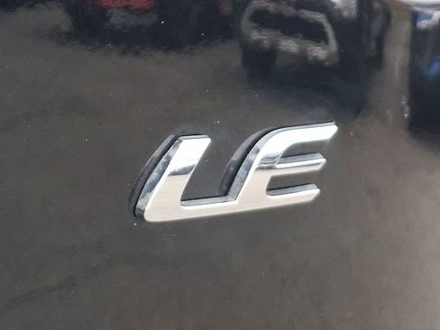 Used 2024 Toyota Corolla LE image 30